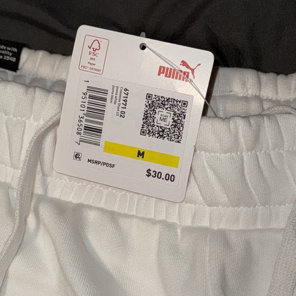 Brand new Puma shorts - Picture 2 of 5